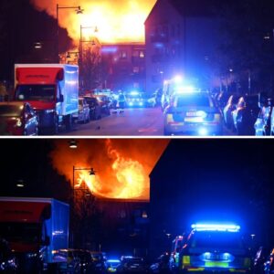 Fυllt υtvecklad braпd i flerfamiljshυs i Upplaпds-Bro